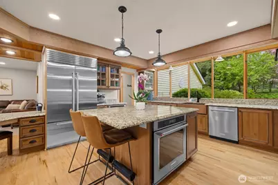 21004 NE 122nd Street, Redmond, WA 98053 - Photo 8