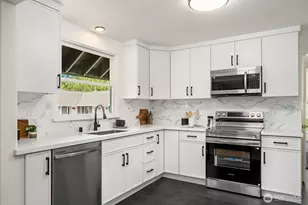 21614 SE May Valley Rd, Issaquah, WA 98027 - Photo 12