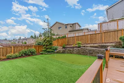 722 201st Place SW, Lynnwood, WA 98036 - Photo 2
