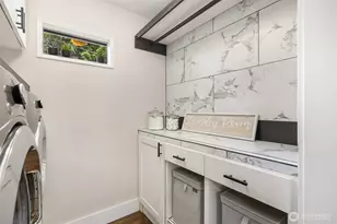 10430 NE Cascade Ave, Bainbridge Island, WA 98110 - Photo 24