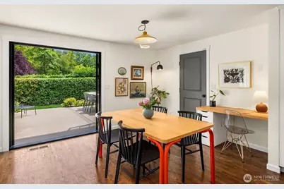 10430 NE Cascade Avenue, Bainbridge Island, WA 98110 - Photo 8