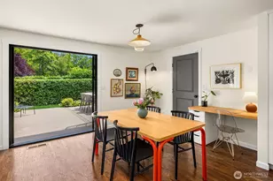10430 NE Cascade Ave, Bainbridge Island, WA 98110 - Photo 8