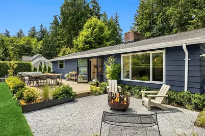 10430 NE Cascade Avenue, Bainbridge Island, WA 98110 - Photo 1