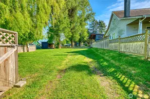 103 Bay View Dr, Point Roberts, WA 98281 - Photo 34