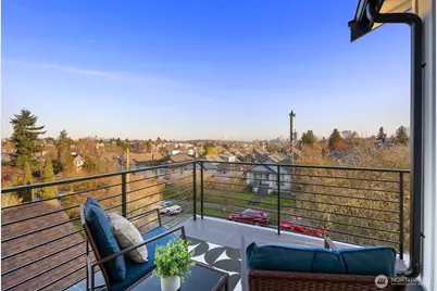 1004 N 48th Street, Seattle, WA 98103 - Photo 14