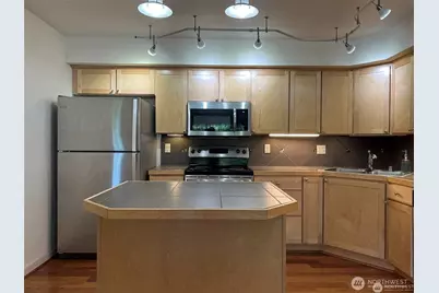 13203 97th Avenue E #202, Puyallup, WA 98373 - Photo 2
