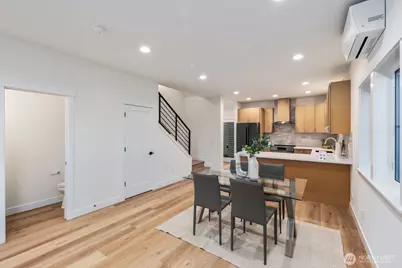 1004 N 48th Street, Seattle, WA 98103 - Photo 12
