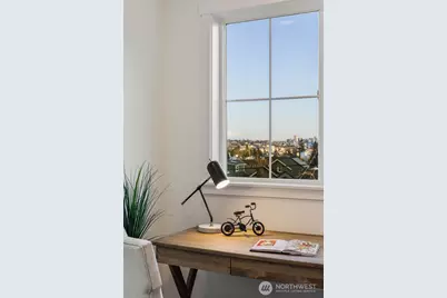 1004 N 48th Street, Seattle, WA 98103 - Photo 18
