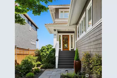 216 30th Avenue S, Seattle, WA 98144 - Photo 2