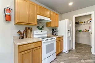 14823 Terra View St SE, Yelm, WA 98597 - Photo 4