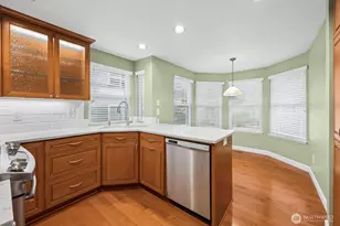 24324 SE 41st Ln, Issaquah, WA 98029 - Photo 8