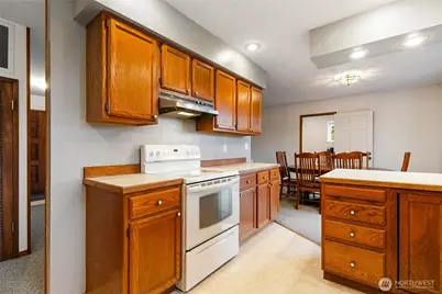 3811 Lakeway Drive, Bellingham, WA 98229 - Photo 14