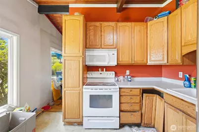 4207 225th Street SW, Mountlake Terrace, WA 98043 - Photo 10