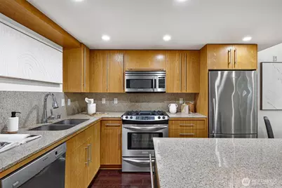 530 Broadway E #114, Seattle, WA 98102 - Photo 12