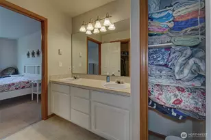 10648 NE Kingston Meadow Cir, Kingston, WA 98346 - Photo 30