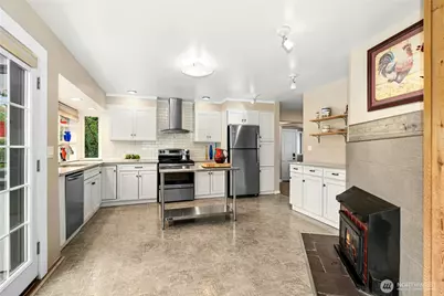 5630 21st Avenue SW, Seattle, WA 98114 - Photo 8