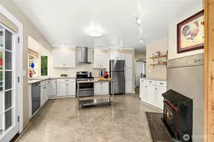 5630 21st Ave SW, Seattle, WA 98114 - Photo 8