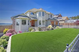 329 Burke Dr, Camano Island, WA 98282 - Photo 4