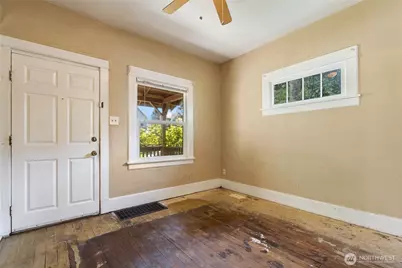 1914 S Cushman Avenue, Tacoma, WA 98405 - Photo 4