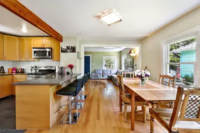 114 N 84th Street, Seattle, WA 98103 - Photo 12
