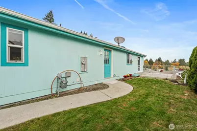 2322 44th Lane SW, Tumwater, WA 98512 - Photo 32