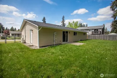 17407 E 11th Ave, Spanaway, WA 98387 - Photo 16