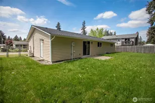 17407 E 11th Ave, Spanaway, WA 98387 - Photo 16