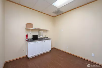 1010 S Pioneer Way, Moses Lake, WA 98837 - Photo 8