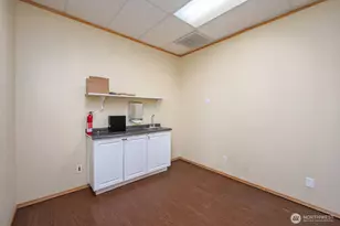 1010 S Pioneer Way, Moses Lake, WA 98837 - Photo 8