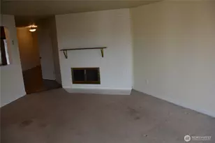 1070 5th Ave S, Edmonds, WA 98020 - Photo 8