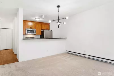 5832 NE 75th Street #E304, Seattle, WA 98115 - Photo 6