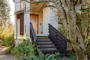 1209 N 44th St, Seattle, WA 98103 - Photo 2