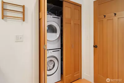 1209 N 44th Street, Seattle, WA 98103 - Photo 22