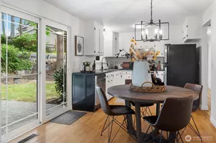 9226 NE 184th Pl, Bothell, WA 98011 - Photo 10
