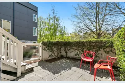 5932 California Avenue SW, Seattle, WA 98186 - Photo 30