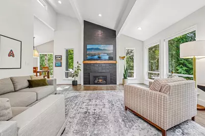 12022 210th Place SE, Issaquah, WA 98027 - Photo 2