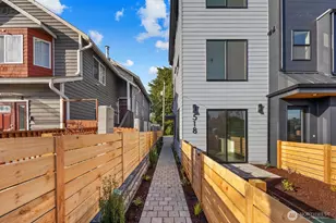 518 N 102nd St, Seattle, WA 98133 - Photo 14