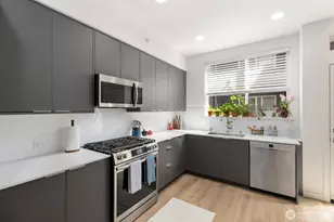 3727 S Dawson St, Seattle, WA 98118 - Photo 8