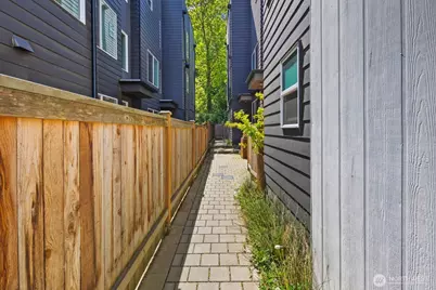 3727 S Dawson Street #Unit C, Seattle, WA 98118 - Photo 24