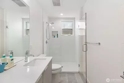 3727 S Dawson Street #Unit C, Seattle, WA 98118 - Photo 20