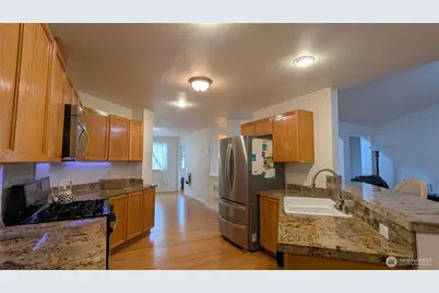 2733 143rd Street SW #D, Lynnwood, WA 98087 - Photo 8
