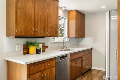 16021 15th Avenue SW, Burien, WA 98166 - Photo 12