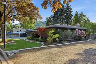 216 Paton St, Cashmere, WA 98815 - Photo 4
