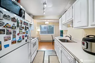 2034 14th Ave W, Seattle, WA 98119 - Photo 6