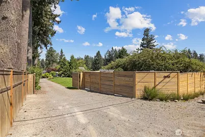 16114 SE Lake Holm Road, Auburn, WA 98092 - Photo 2