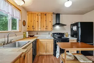 612 W Cherry St, Centralia, WA 98531 - Photo 16