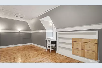4335 NE 45th Street, Seattle, WA 98105 - Photo 6