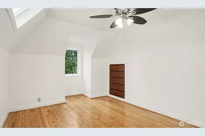 4335 NE 45th Street, Seattle, WA 98105 - Photo 14