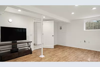 4335 NE 45th Street, Seattle, WA 98105 - Photo 16