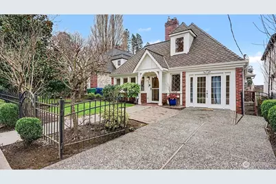 4335 NE 45th Street, Seattle, WA 98105 - Photo 2